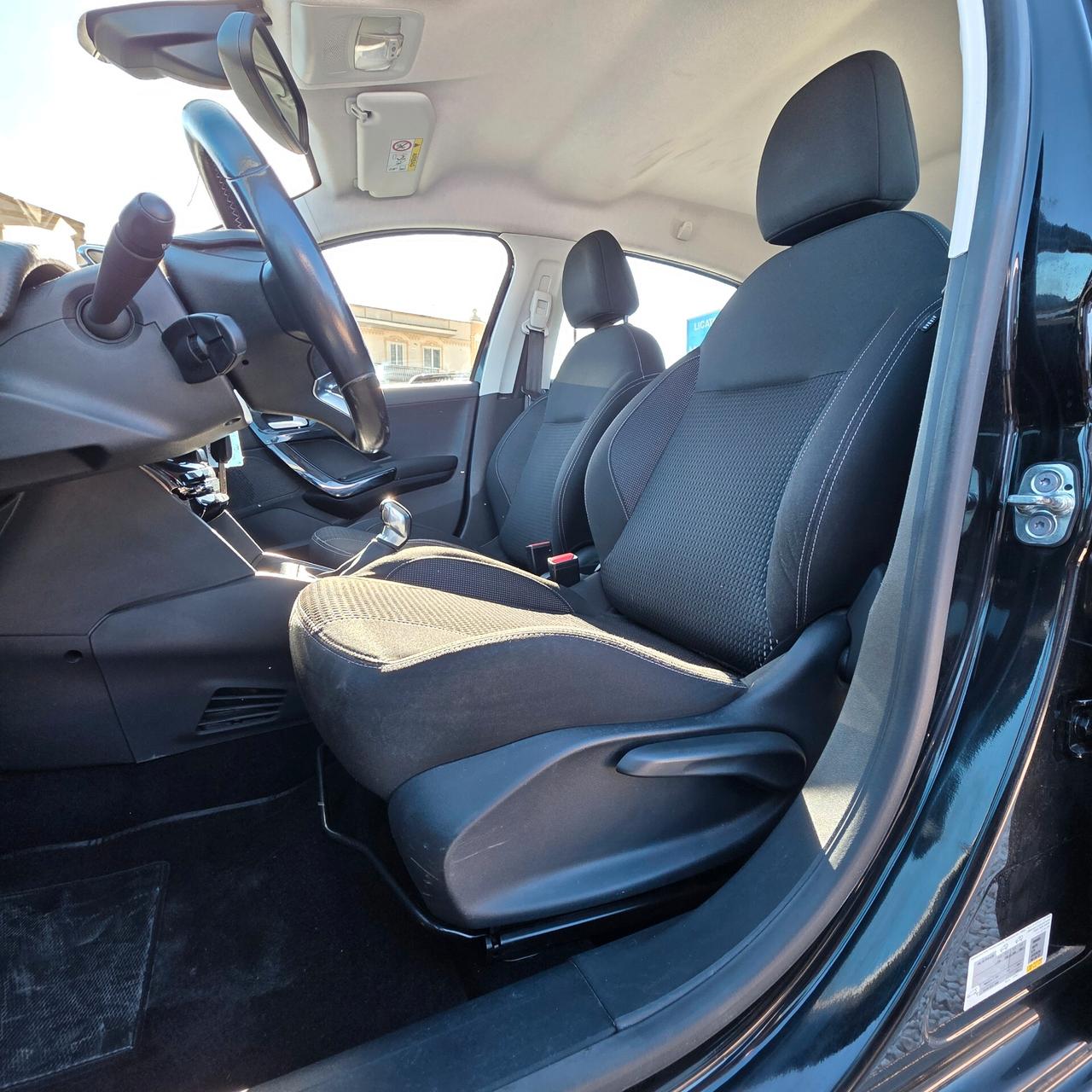 Peugeot 208 1.2 TURBO 110CV ALLURE