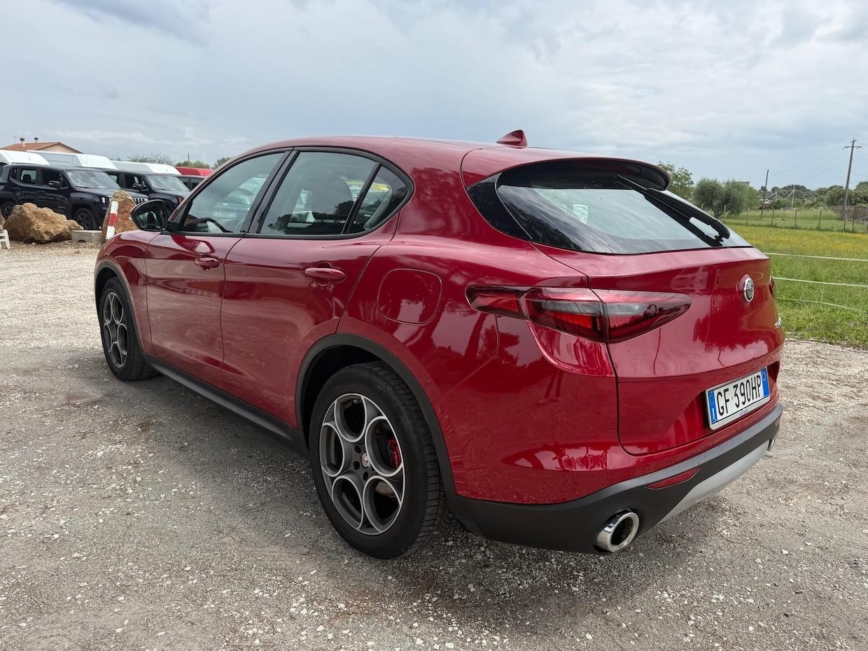 Alfa Romeo Stelvio 2.2 Turbodiesel 160 CV AT8 RWD Rosso Edizione