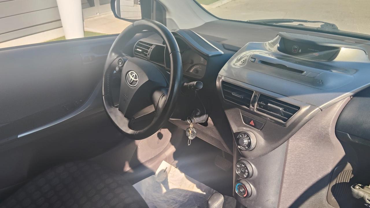 Toyota iQ 1.0 50KW