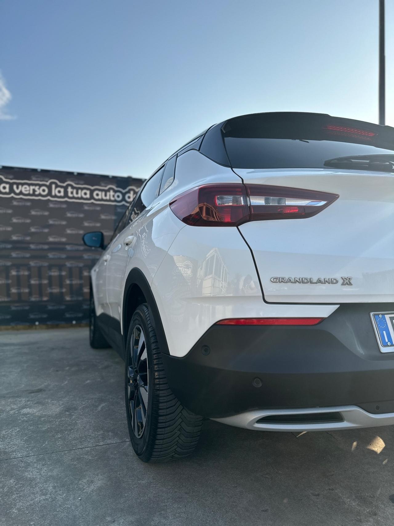 OPEL GRANDLAND X (anno 2019)CAMBIO AUTOMATICO