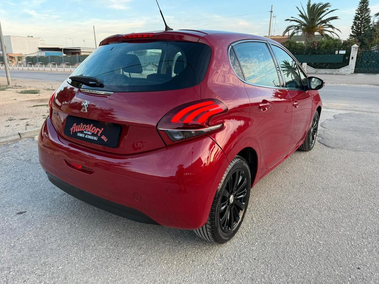 Peugeot 208 Hdi - 75 cv Full Optional