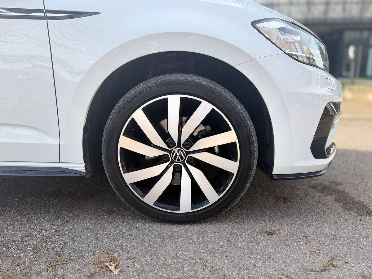 Volkswagen Touran 2.0 tdi Executive dsg R-LINE