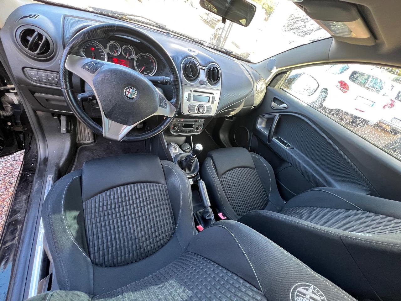 Alfa Romeo MiTo 1.6 JTDm 16V Distinctive Premium Pack