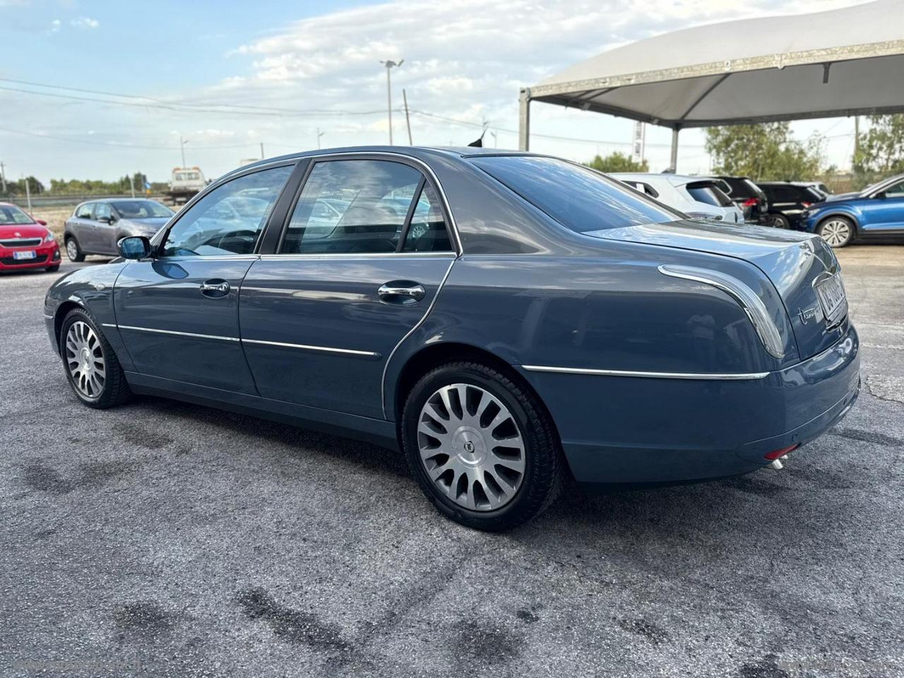 LANCIA Thesis 2.4 JTD 20V aut. 100