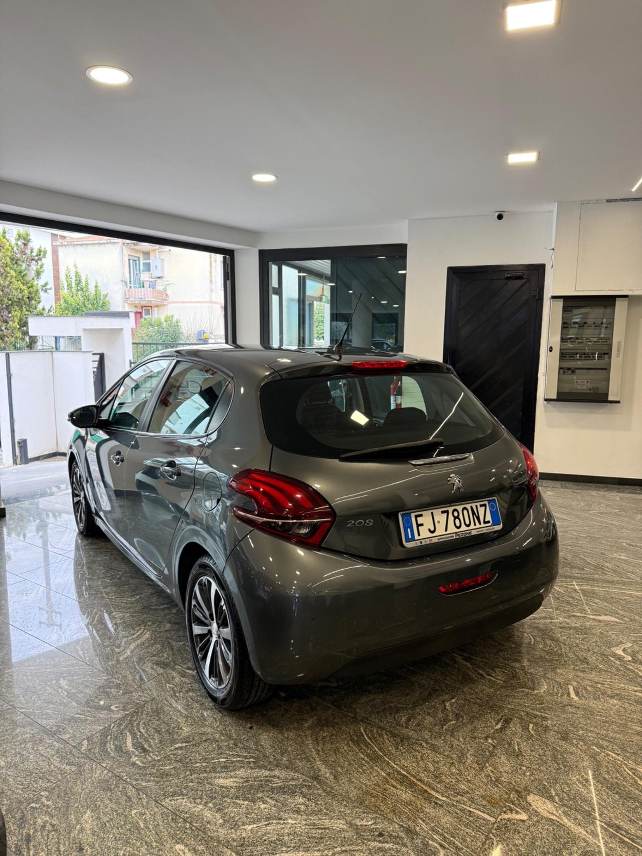 Peugeot 208 BlueHDi 75 5 porte Allure