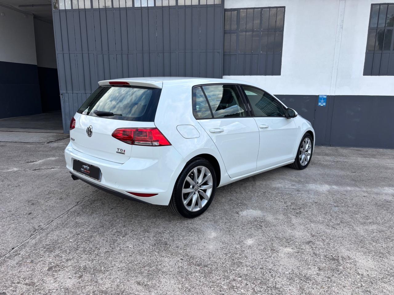 Volkswagen Golf 1.6 TDI. Highline. Garanzia 12mesi