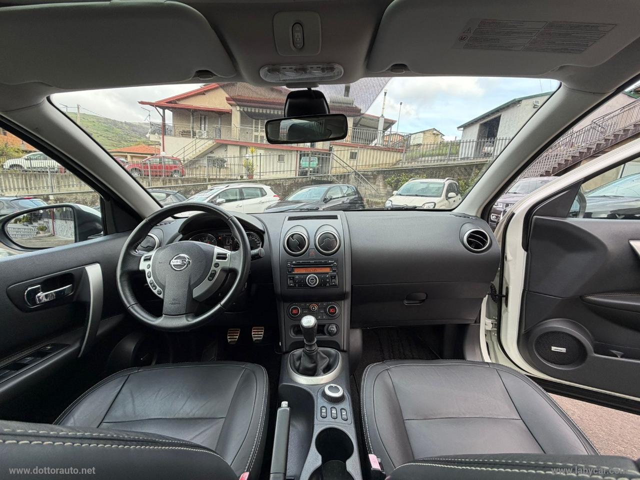 NISSAN Qashqai 1.6 dCi Tekna 4WD