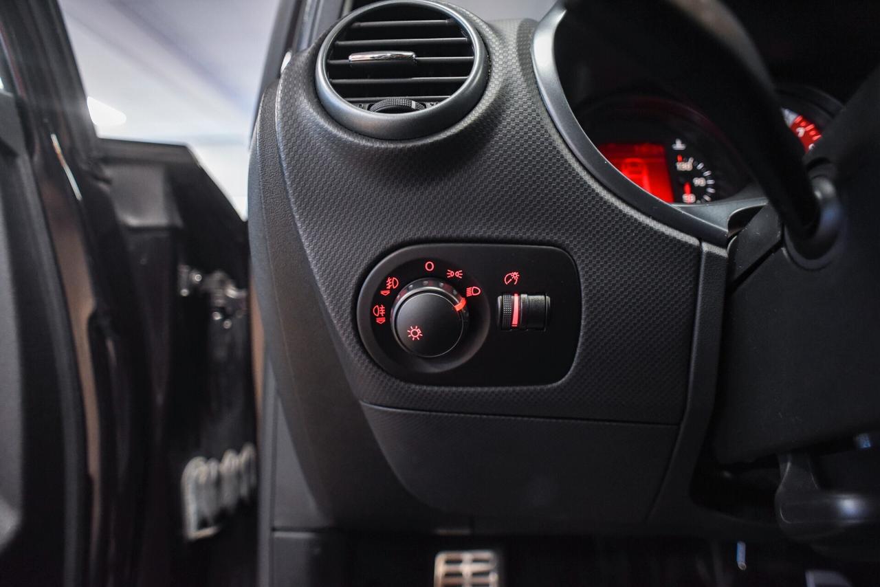 SEAT Leon MIDNIGHT VIOLET 2.0 tsi Cupra R Bluetooth