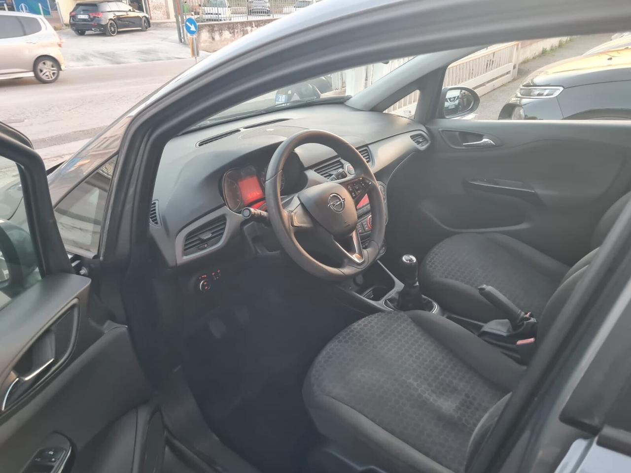 Opel Corsa 1.2 5 porte