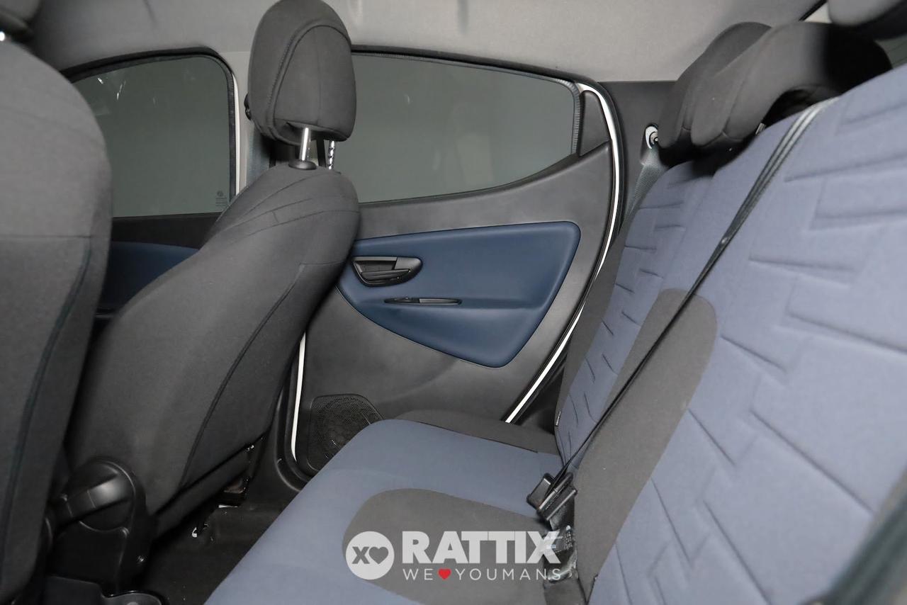 Lancia Ypsilon 1.0 Firefly Hybrid 70CV Platino