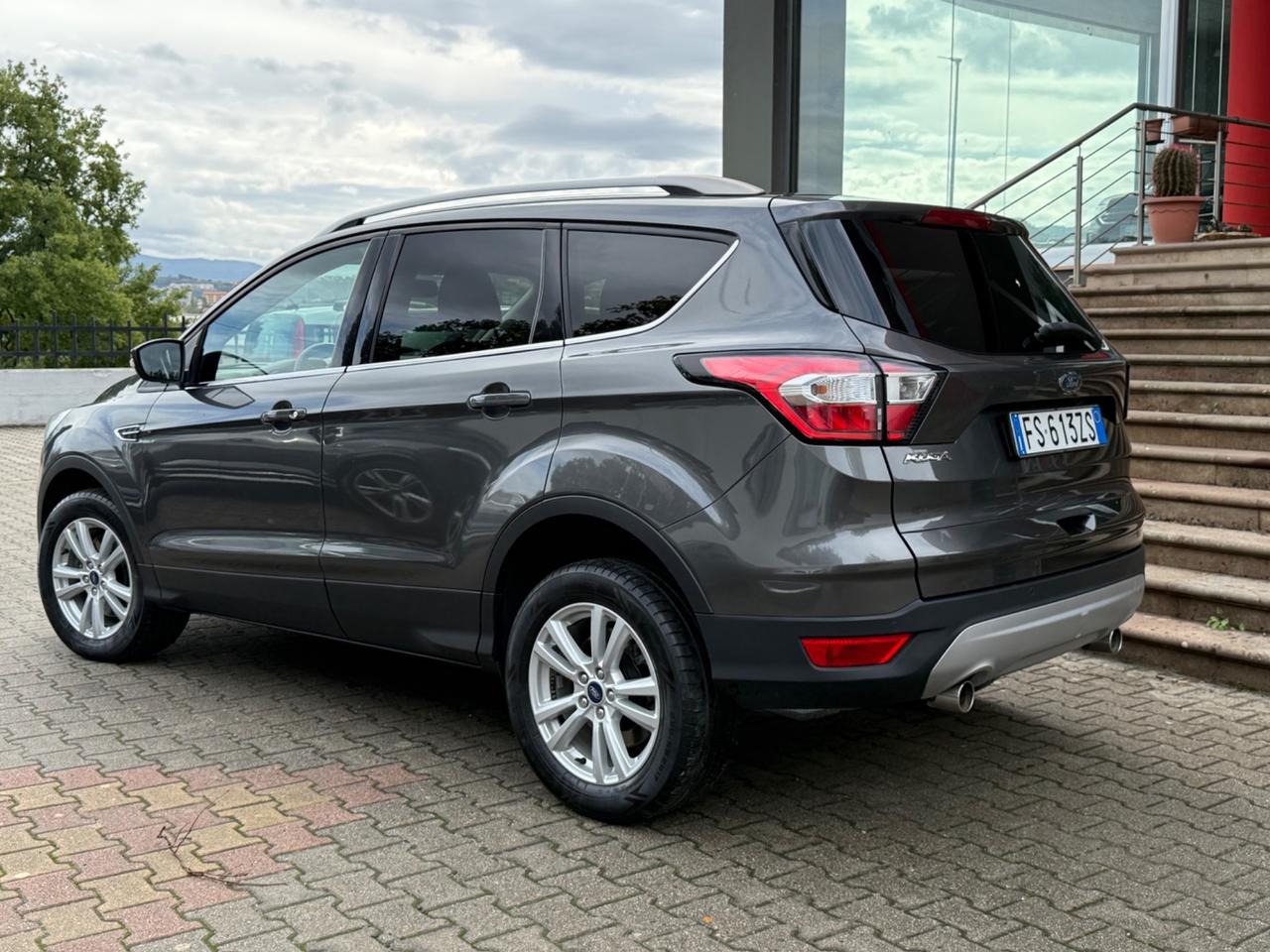Ford Kuga 2.0 TDCI 120 CV S&S 2WD Powershift Titanium