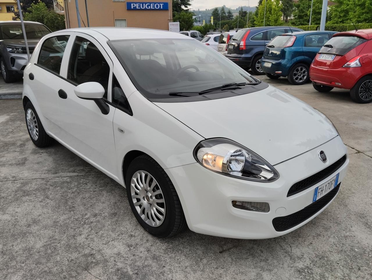 Fiat Punto 1.3 MJT II S&S 95 CV 5P STREET - " KM. 37.392"