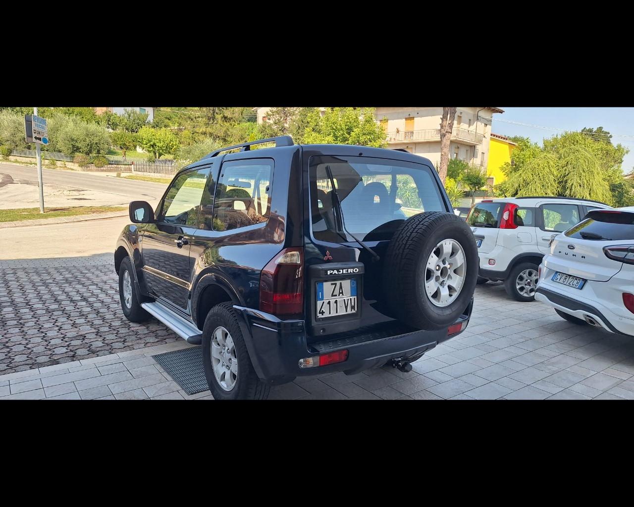 MITSUBISHI Pajero 3.2 16V DI-D 3p. GLX