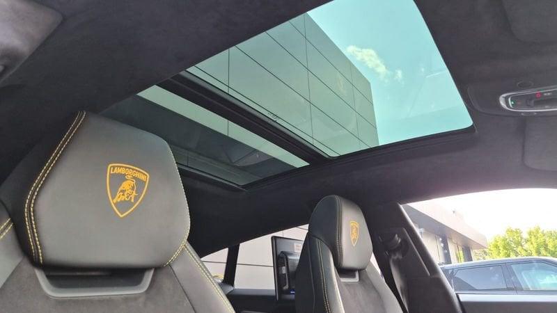 Lamborghini Urus 4.0 V8