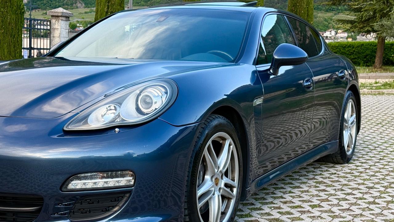 Porsche Panamera 3.6 i 300cv 4x4 Semi Nuova