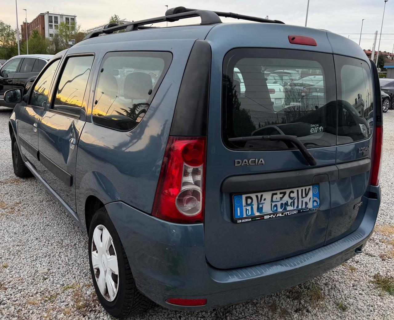 Logan MCV 1.6 GPL 7 posti Lauréate