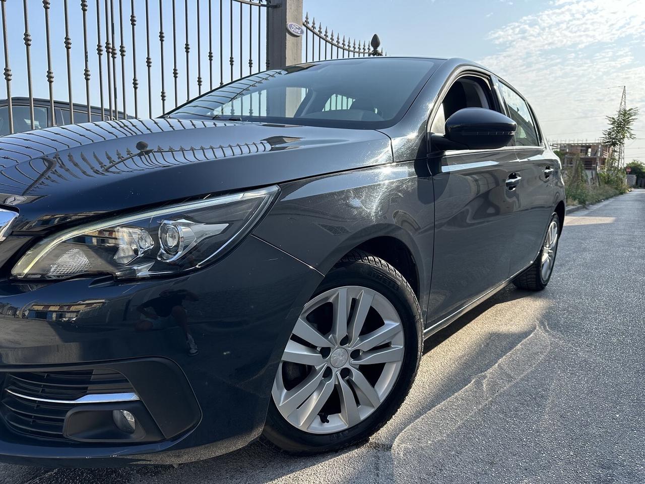 Peugeot 308 BlueHDi 130 EAT8 Allure 2018