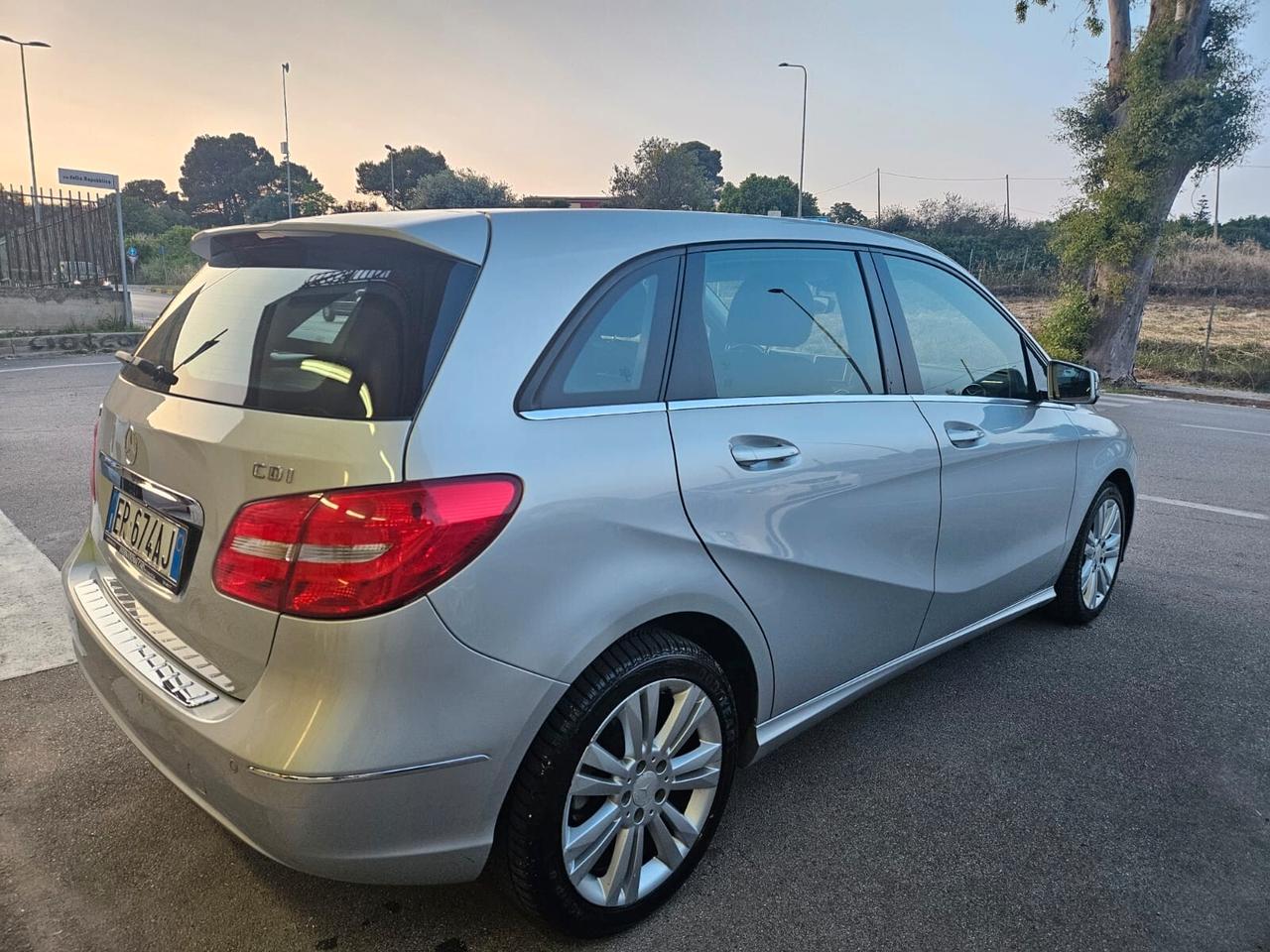 Mercedes-Benz Classe B 180 CDI Executive RETROCAMERA