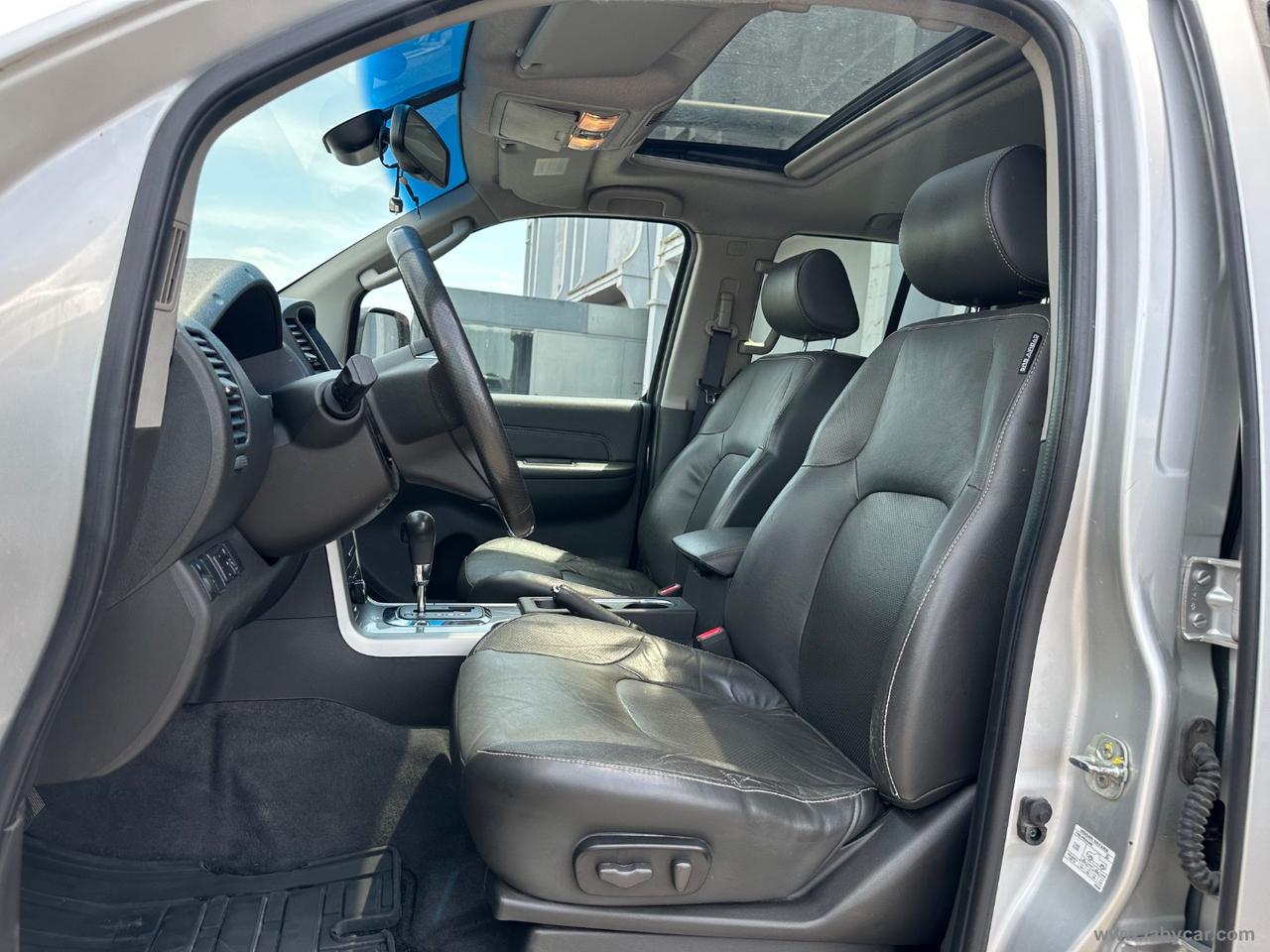 NISSAN Navara 3.0 dCi 4p. Double Cab LE V6