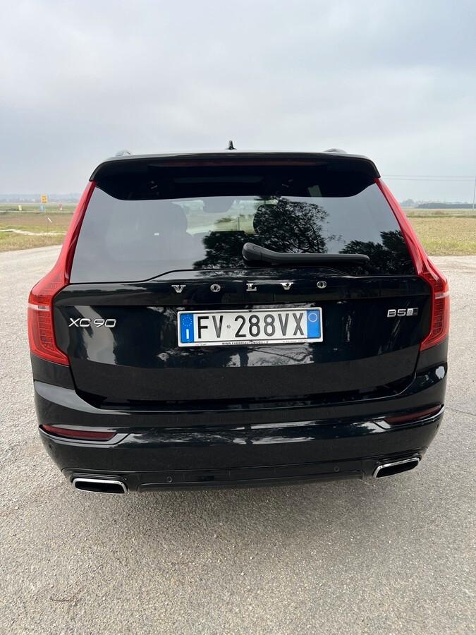 Volvo XC 90 B5 (d) AWD Geartronic 7 posti R-design