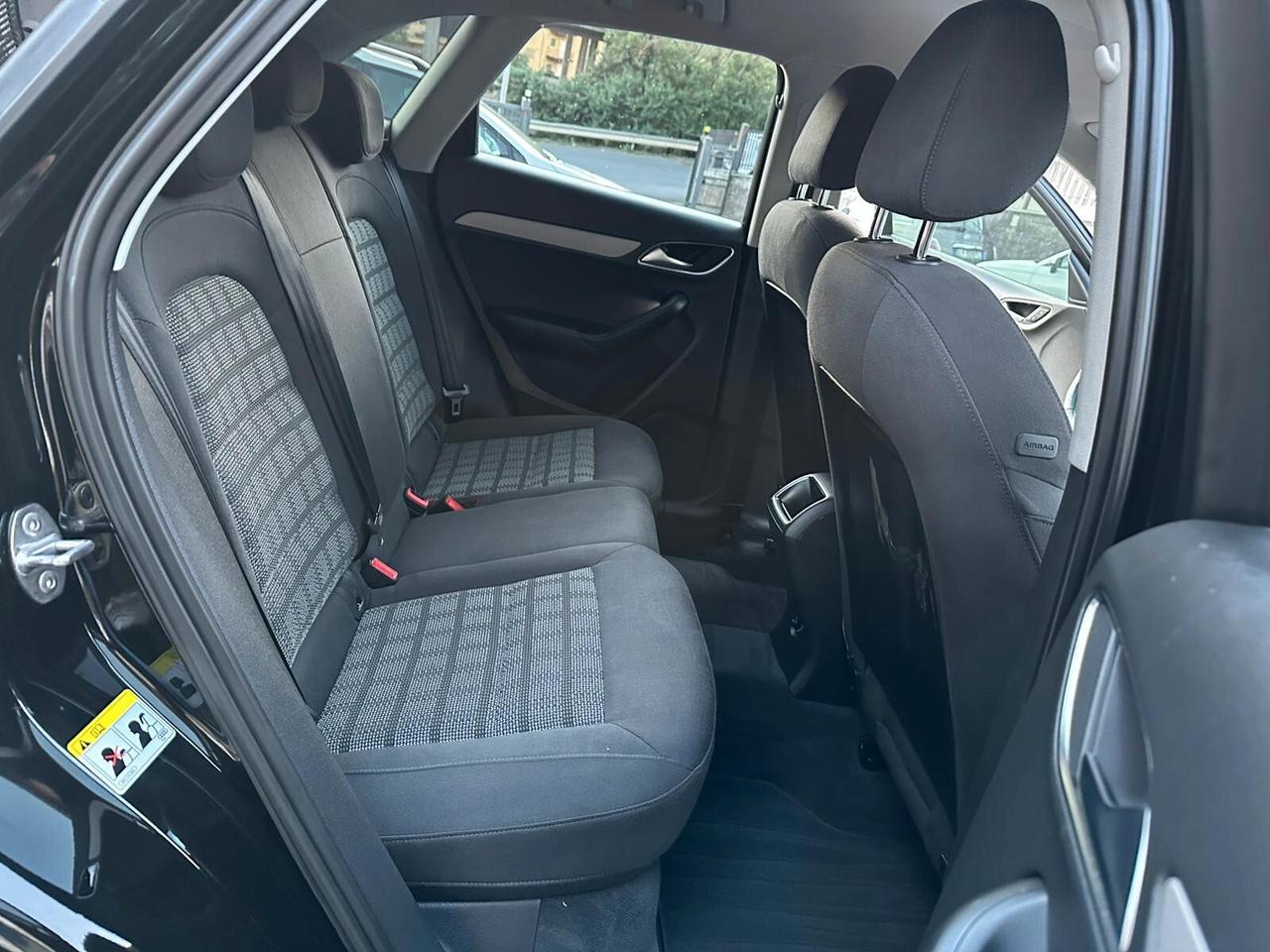 Audi Q3 2.0 TDI S-LINE 140 CV
