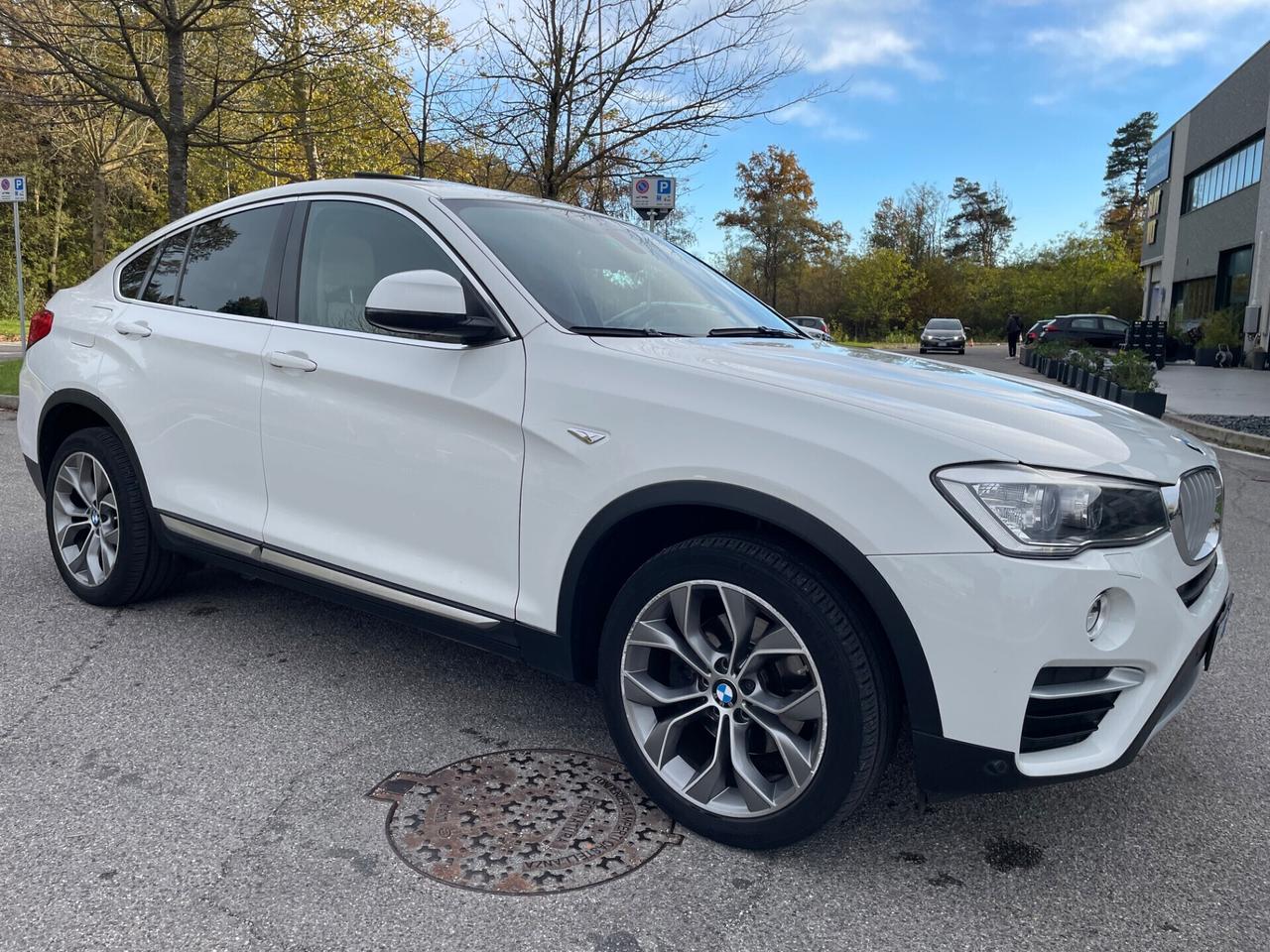 Bmw X4 xDrive20d xLine*Gancio traino*Pelle*Navi*Tetto*