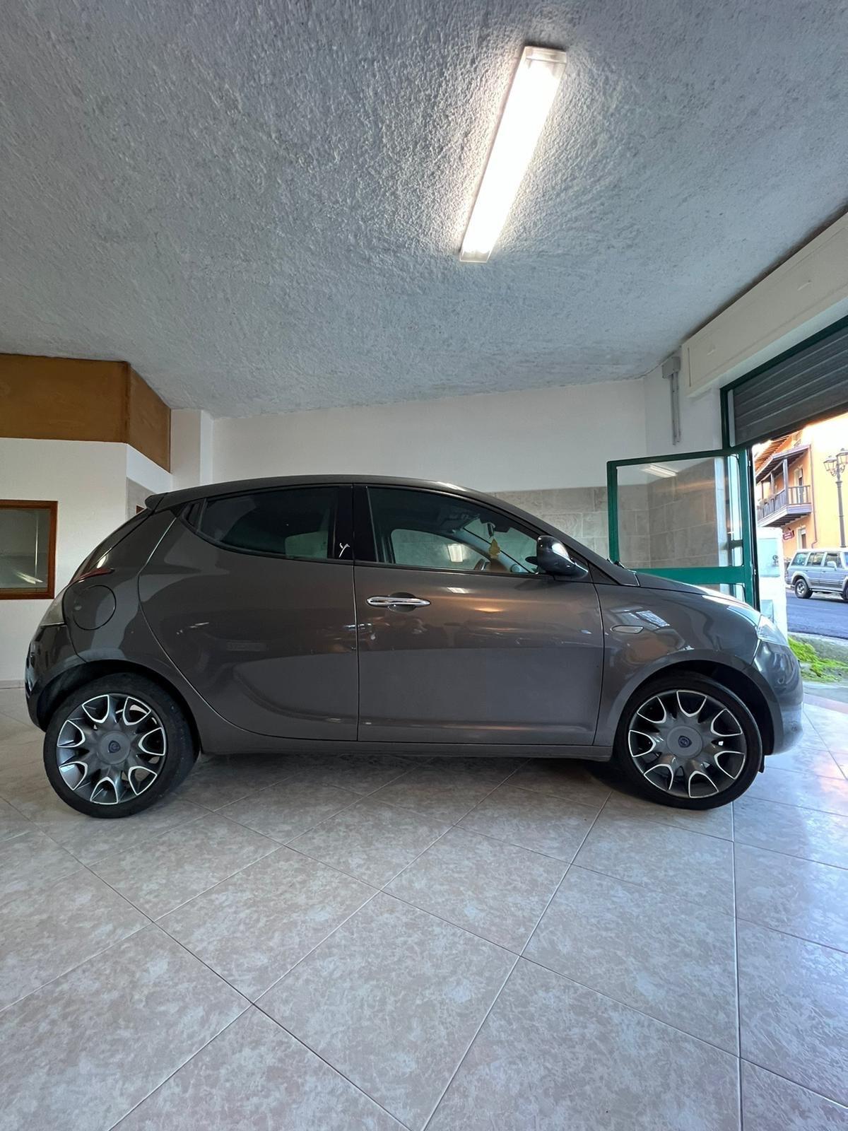 Lancia Ypsilon 1.3 MJT 16V 95 CV 5 porte S&S Platinum