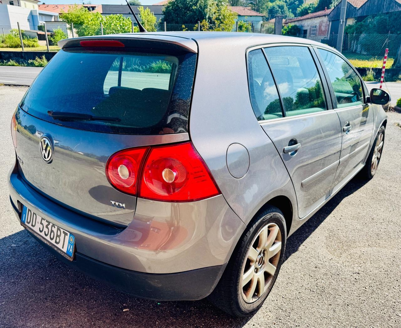 Volkswagen Golf 1.9 TDI 5p. Sportline Ltd