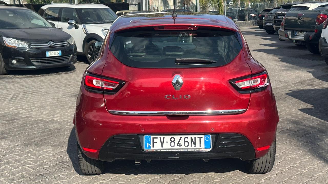 Renault Clio dCi 8V 75 CV 5 porte Moschino Life