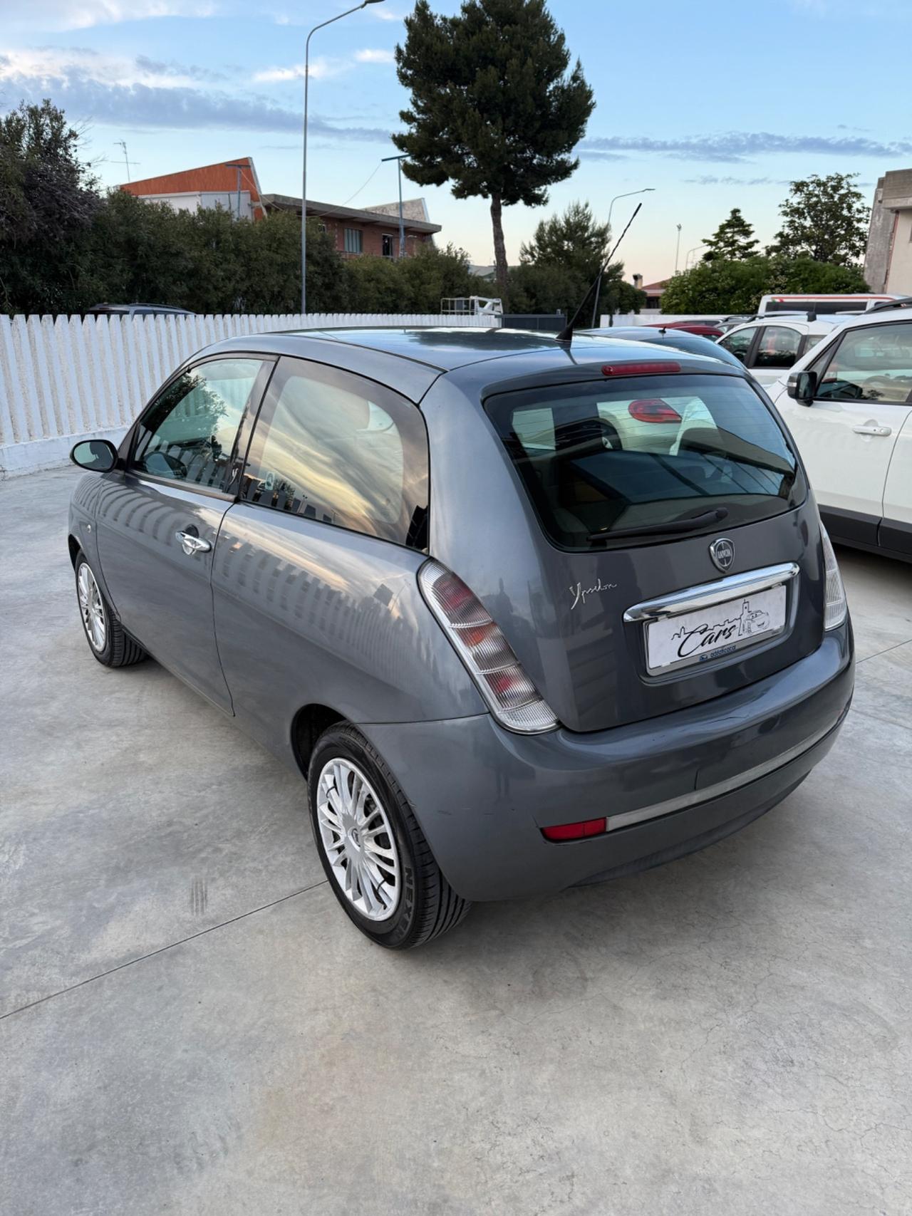 Lancia Ypsilon 1.2 Oro