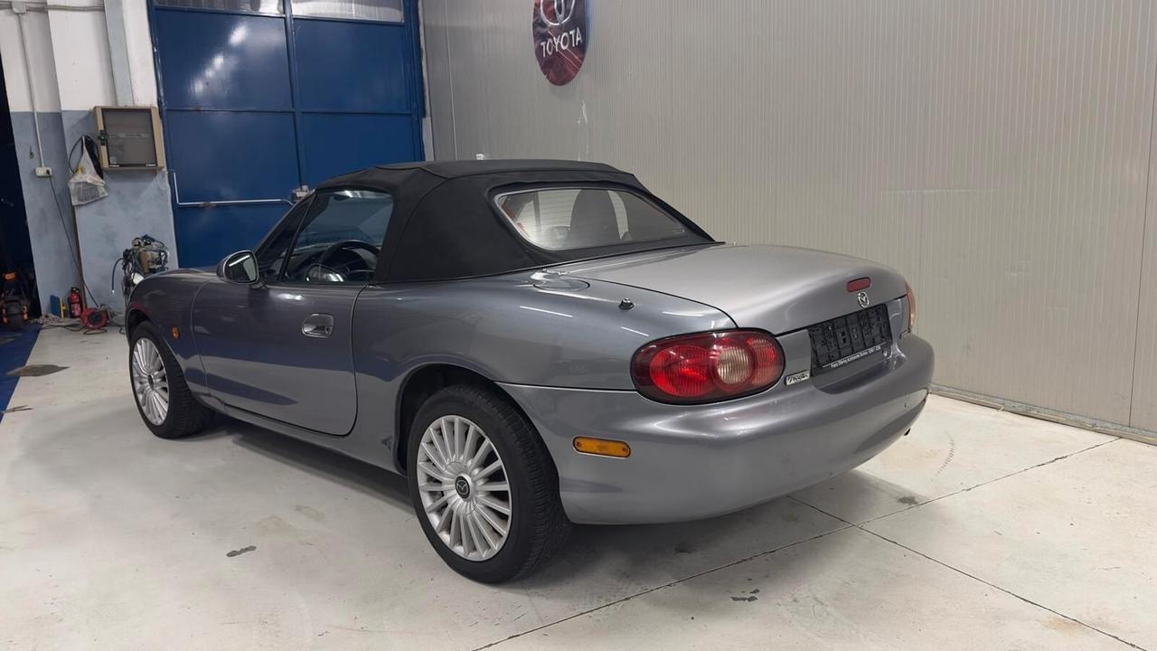 Mazda MX-5 1.6i 16V cat Twins