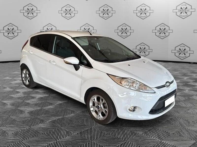 Ford Fiesta 1.4 TDCi 70CV 5 porte Titanium