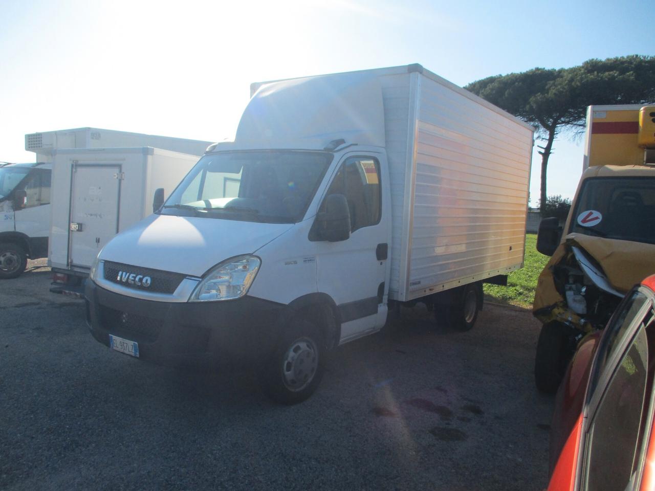 Iveco Daily 35C15 3000 E4 FURGONE CAPI APPESI **MOTORE ROTTO**