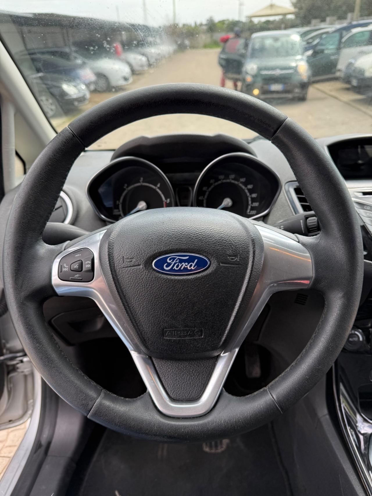 Ford Fiesta 1.5 TDCi 75CV 5 porte Titanium