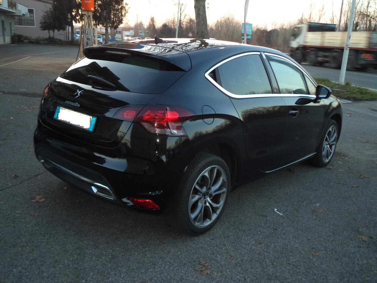 Ds DS4 4 1.6 e-HDi 115 So Chic AUTOMATICA CERCHI DA 18