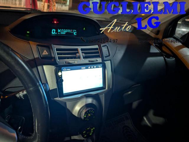 TOYOTA Yaris 1.3 5 porte Sol