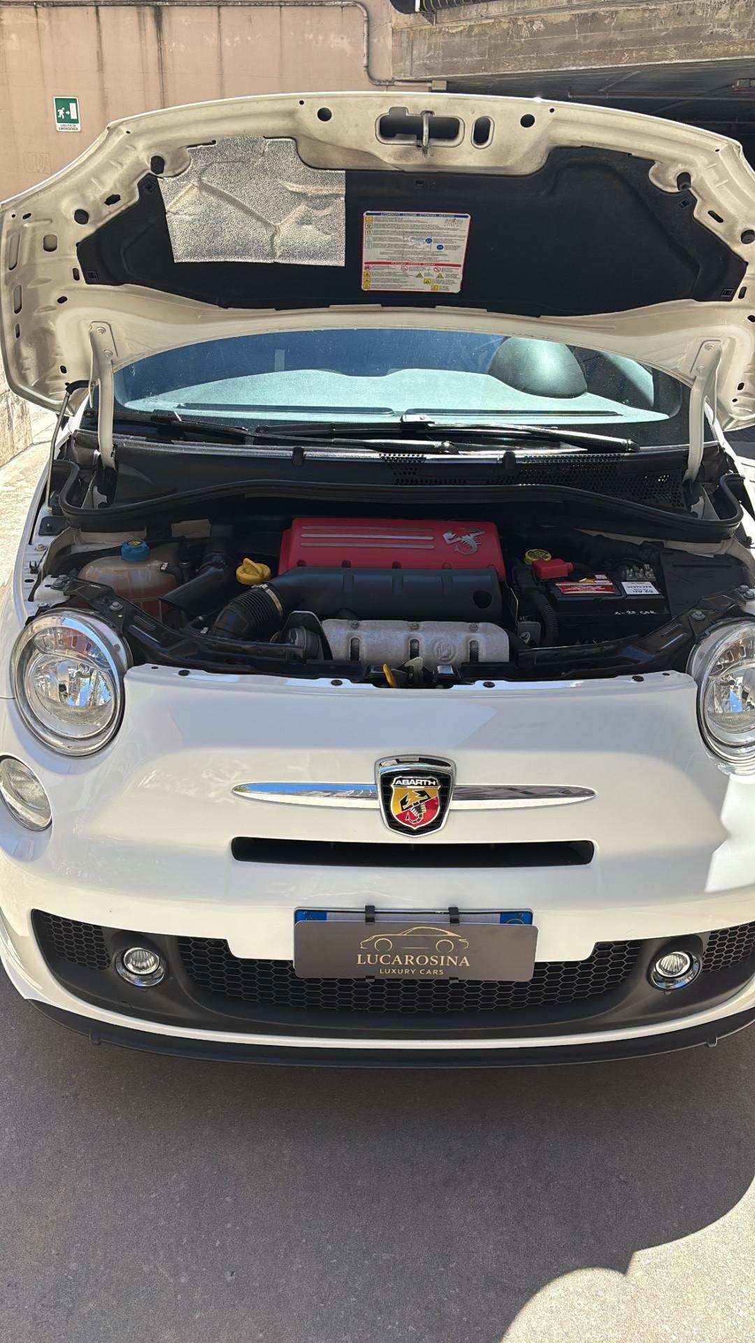 Abarth 500 1.4 Turbo T-Jet Custom