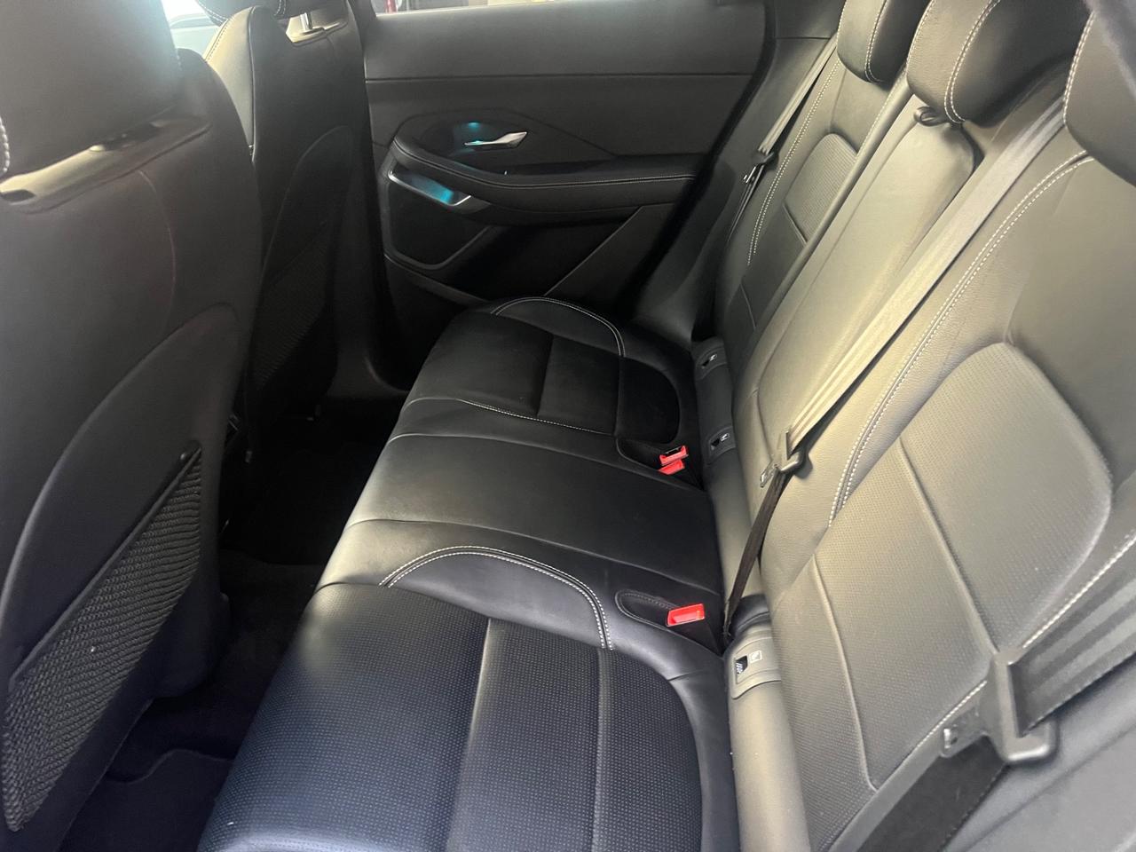 Jaguar E-Pace 2.0D 180 CV AWD R-Dynamic