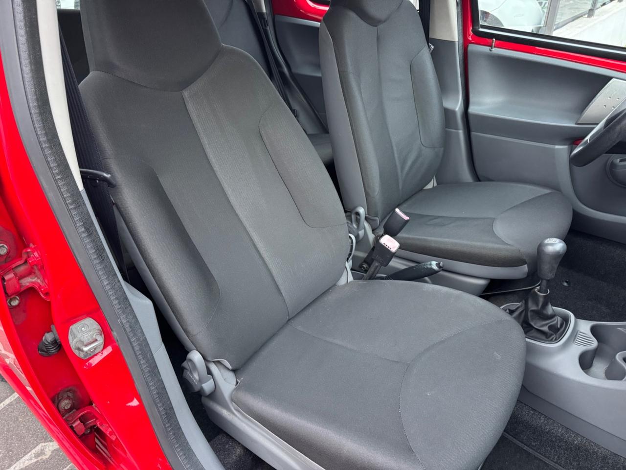 Toyota Aygo 1.0 12V VVT-i 5 porte Sol