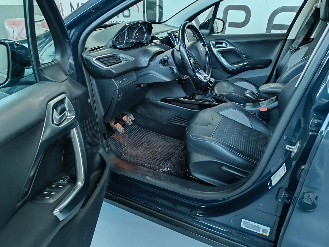 Peugeot 2008 BlueHDi 100 S&S Black Matt