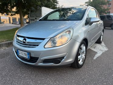 Opel Corsa 1.2 3 porte Club