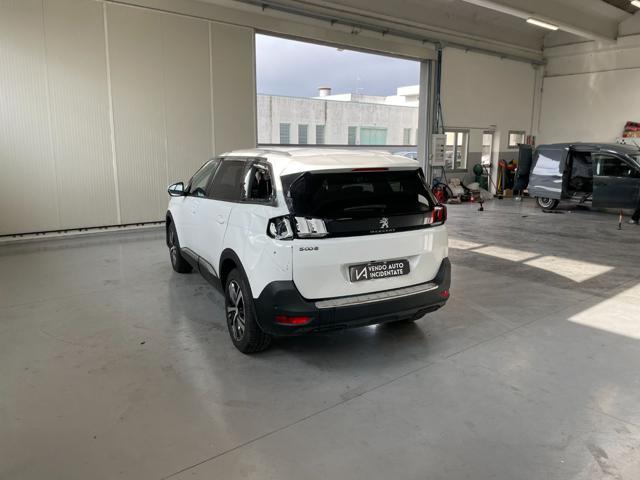 PEUGEOT 5008 BLUEHDI 130CV S&S EAT8 ALLURE