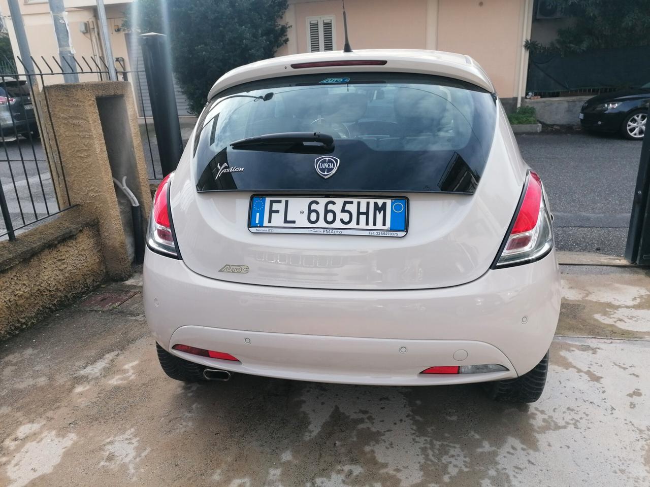 Lancia Ypsilon 1.2 69 CV 5 porte GPL Ecochic Gold