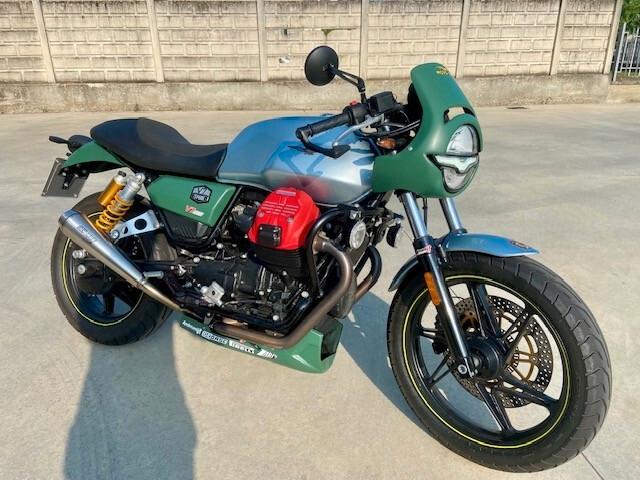 Moto Guzzi V7 IV 2023- Kit Racing GCorse, Uniproprietario