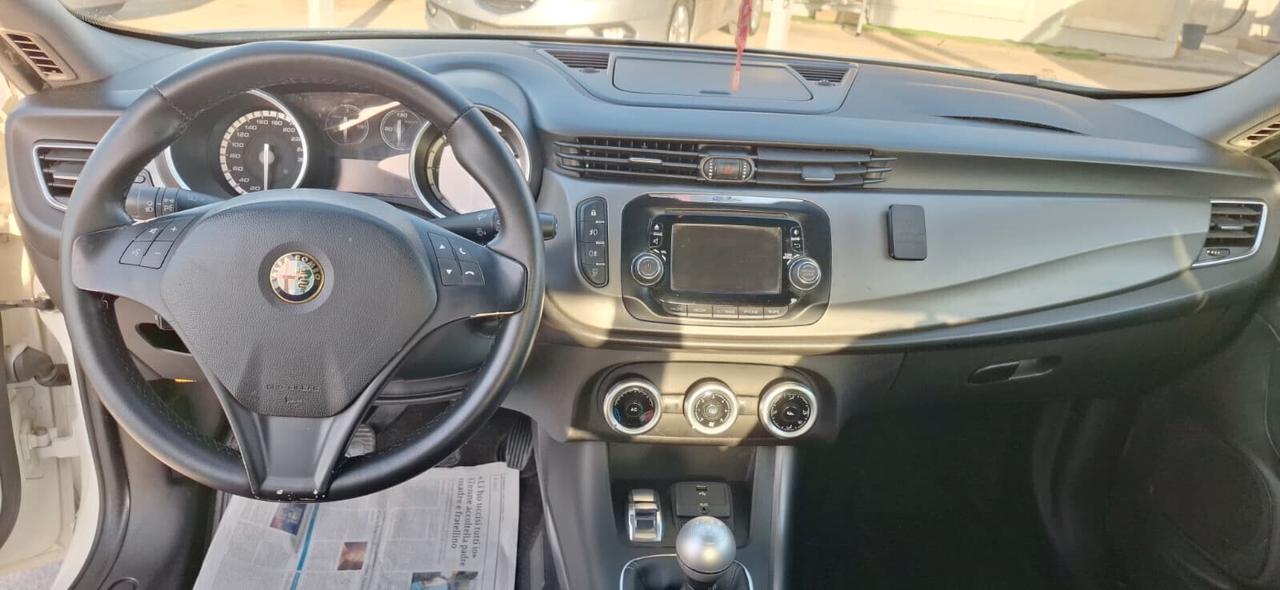 Alfa Romeo Giulietta 1.6 JTDm-2 105 CV Exclusive