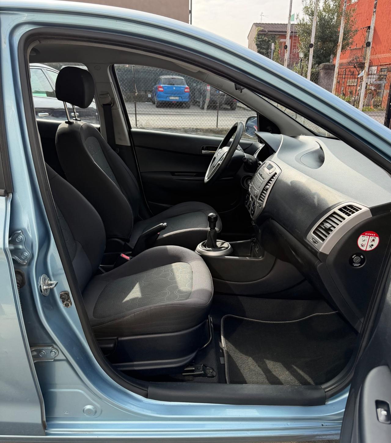 Hyundai i20 1.2 5p.- Neopatentati-Garanzia