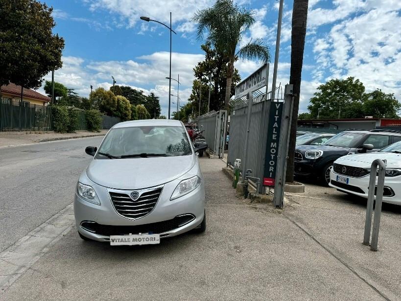 Lancia Ypsilon 0.9 TwinAir 85 CV Ecochic Gold