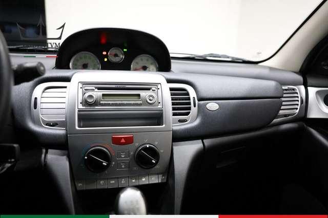 Lancia Ypsilon 1.2 8v Oro Plus