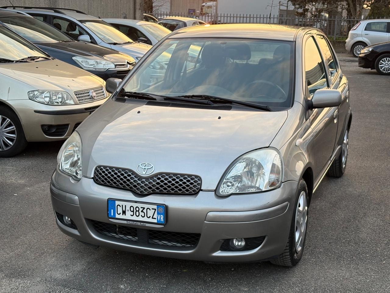 Toyota Yaris 1.0i 16V cat 5 porte Sol UNICO PROPRIETARIO