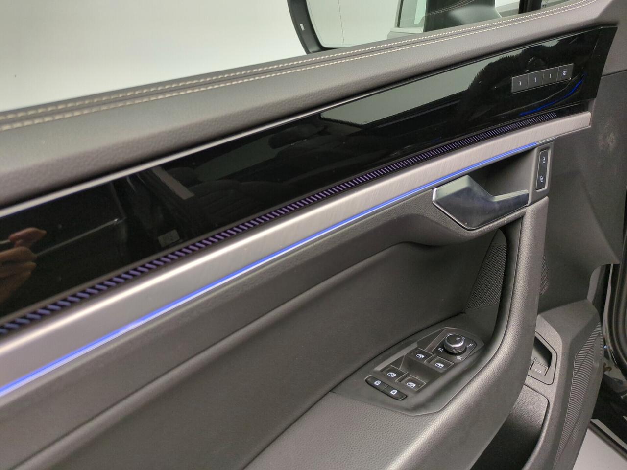 Volkswagen Touareg 3.0 V6 TSI eHybrid Elegance